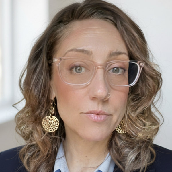 Alina_Schenk_headshot_web